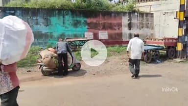 महू पीठ रोड से तांगा खाना के बीच रेलवे अंडरपास मरम्मत के लिए बंद, लोग परेशान