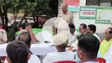 कोडरमा: कोडरमा थाना परिसर में दुर्गा पूजा को लेकर शांति समिति की बैठक संपन्न