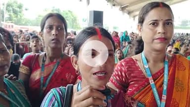 सासाराम: शहर के जीविका ने मुख्यमंत्री को न्यू फैजलगंज स्टेडियम में अपनी विभिन्न मांगों को लेकर सौंपा ज्ञापन