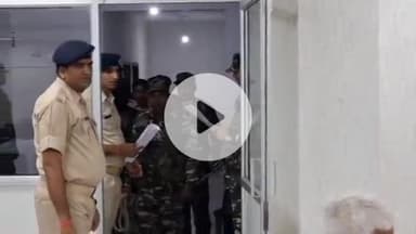 मेदिनीनगर (डालटनगंज): पाटन में कार लूटने के लिए मालिक का गला काटने वाले तीनों आरोपी गिरफ्तार, शराब पीने के बाद बनाई थी योजना