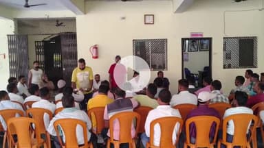 लोहरदगा: बड़ा तालाब स्थित साहू धर्मशाला में पाखर ट्रक ऑनर एसोसिएशन की बैठक, अधिकारों की लड़ाई का लिया संकल्प