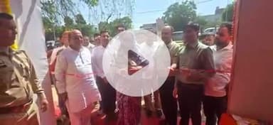 बाह: बाह में प्रधानमंत्री मोदी के सेवाधर्मी जीवन पर आधारित प्रदर्शनी का शुभारंभ