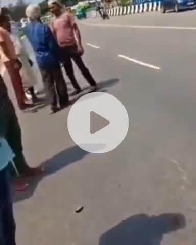 बिल्हौर: बिल्हौर में बाइक डिवाइडर से टकराई, पति की मौत और पत्नी गंभीर घायल