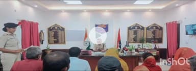 बेगूसराय: कार्यालय कक्ष में एसपी ने लगाया जनता दरबार, 14 फरियादियों की सुनी फरियाद