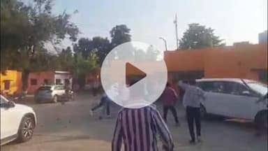 करनैलगंज: कटरा बाजार ब्लॉक परिसर में पथराव और मारपीट का वीडियो आया सामने