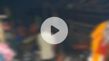 झांसी: बरुआसागर में एक युवक का शव फंदे पर लटका मिला, पुलिस ने पोस्टमार्टम के लिए भेजा