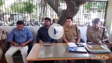 मुंगेर: दुर्गा पूजा को लेकर डीएम और एसपी ने कोतवाली थाना में पूजा समितियों के साथ की बैठक, दिए आवश्यक दिशा-निर्देश