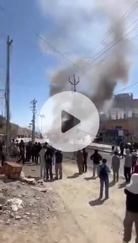 #लद्दाख मको पूर्ण राज्य की मांग प्रदर्शनकारियों ने CRPF  की गाड़ी और bjp दफ्तर को भी जलाया,, कथित