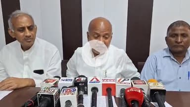 कानपुर: DAV कॉलेज में कर्मचारी संगठन का चुनाव न करने पर संगठन नाराज, कर्मचारी संघ के अध्यक्ष ने प्रेस वार्ता कर दी जानकारी