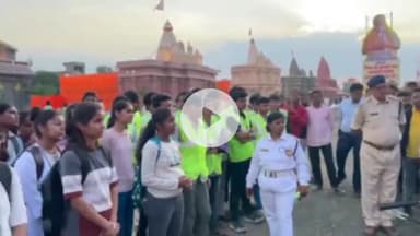 राऊ: नवरात्रि पंडाल में फायर सेफ्टी की व्यापक तैयारी, अधिकारियों ने अलग-अलग क्षेत्रों का किया दौरा