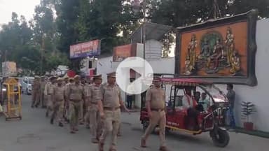 पूरनपुर: नवागत कोतवाल पवन पांडे ने संभाला चार्ज, नगर में पैदल मार्च कर शांति व्यवस्था कायम रखी