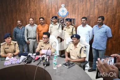 झाबुआ: झाबुआ पुलिस ने हाईवे पर लूट और डकैती करने वाले गिरोह का पर्दाफाश किया, एसपी ने की प्रेस कॉन्फ्रेंस