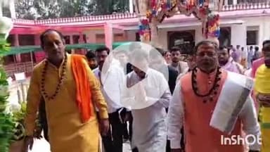 बांसवाड़ा: उप मुख्यमंत्री बैरवा ने त्रिपुरा सुंदरी में मातारानी की पूजा-अर्चना कर सुख, समृद्धि और खुशहाली की कामना की