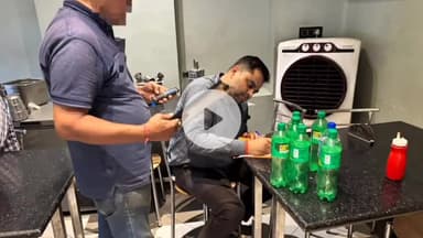 कोडरमा: खाद्य सुरक्षा पदाधिकारी द्वारा लड्डू का सैंपल लिया गया, एक्सपायर कोल्ड ड्रिंक नष्ट कराई गई