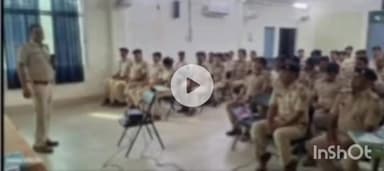 बेगूसराय: आगामी विधानसभा चुनाव को लेकर पुलिस लाइन में SP ने पुलिस पदाधिकारियों के साथ की बैठक, दिए निर्देश