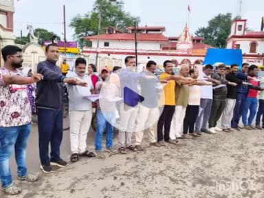 जगदलपुर: स्वच्छ जगदलपुर के संकल्प को साकार करने हेतु विशेष अभियान आयोजित, महापौर संजय पांडे भी हुए शामिल