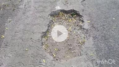 धार: धरमपुरी: खस्ताहाल सड़कें बनीं हादसों का कारण, श्रद्धालु और वाहन चालक खतरे में