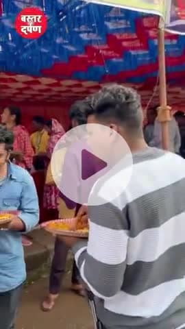 माता रानी के भंडारे के भोजन का स्वाद बेजोड़।