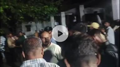 गिरिडीह: जयराम महतो ने गिरिडीह बरमसिया श्मशान घाट पर नवीन आनंद चौरसिया की अंत्येष्टि में दी श्रद्धांजलि