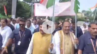 हुज़ूर: भोपाल में स्वदेशी अभियान: सीएम मोहन यादव ने सीएम हाउस से रविंद्र भवन तक पदयात्रा कर स्वदेशी जागरण सप्ताह का शुभारंभ किया