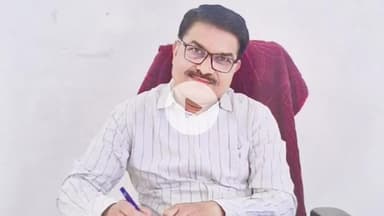 हुज़ूर: भोपाल एयरपोर्ट पर ड्यूटी के दौरान नायब तहसीलदार दिनेश साहू को आया हार्ट अटैक, मौत