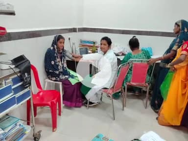 खालवा: खालवा में स्वस्थ नारी सशक्त परिवार कार्यक्रम आयोजित, स्वास्थ्य परीक्षण हुआ संपन्न