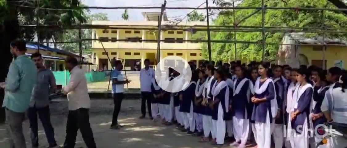 ৰঙিয়া ভাগ: ৰঙিয়াৰ তুলসীবাৰী বহুমুখী উচ্চতৰ মাধ্যমিক বিদ্যালয়ত শিক্ষকৰ অভাৱ, বিদ্যালয়খনৰ প্ৰধান শিক্ষয়ত্ৰী আৰু ছাত্ৰ-ছাত্ৰীৰ মন্