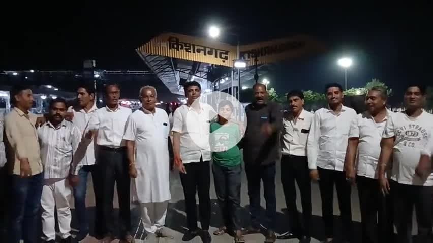 #किशनगढ़ रेलवे स्टेशन पर पहली बार उदयपुर चंडीगढ़ द्विसुपरफास्ट एक्सप्रेस ट्रेन के ठहराव होने पर स्वागत #बीजेपी द्वारा