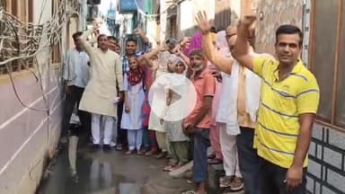 भिवानी: श्यामपुर ढाणी के लोग गंदे पानी की निकासी की मांग को लेकर गरजे, सड़क पर उतरे