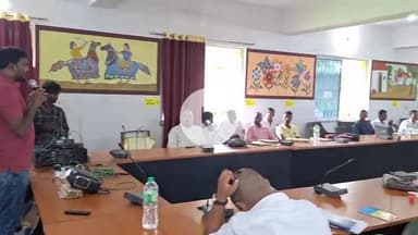 सिमडेगा: पंचायती राज विभाग सिमडेगा द्वारा प्रखंड कार्यालय में पेशा कानून को लेकर प्रशिक्षण दिया गया