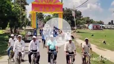 नावकोठी: नावकोठी में स्वच्छता को लेकर साइकिल रैली निकाली गई, प्रखंड स्तरीय पदाधिकारी और जनप्रतिनिधि हुए शामिल