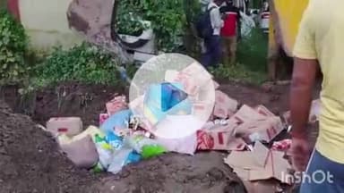 आरा: आरा के विभिन्न थाना क्षेत्रों से जप्त शराब को भोजपुर पुलिस और उत्पाद विभाग ने गांगी डिपो के पास जेसीबी से विनष्ट किया
