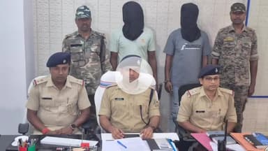 कांके: रांची के बारह गाईल चौक के पास एन्टी क्राईम चेकिंग में हथियार के साथ दो लोग गिरफ्तार