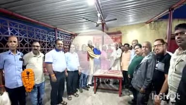 पतरातू: उरीमारी चेक पोस्ट स्थित कार्यालय में एटक के राष्ट्रीय अध्यक्ष रमेन्द्र कुमार का स्वागत किया गया