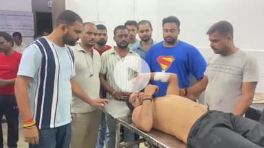 गिरिडीह: दर्जी मोहल्ला तिरंगा चौक में नाली निर्माण को लेकर विवाद, युवक पर उस्तरे से हमला, गंभीर रूप से घायल