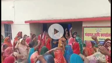 सासाराम: सासाराम में जीविका दीदी ने ₹10000 खाते में आने के बाद होली मनाकर मेहंदी लगाकर खुशी जाहिर की