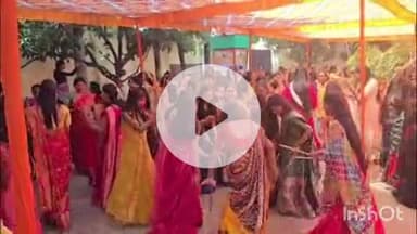 आरा: आरा के निजी विद्यालय में डांडिया प्रतियोगिता का आयोजन, छात्राओं ने बढ़-चढ़कर लिया हिस्सा