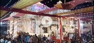 बांसवाड़ा: शहर के अंबा माता मंदिर में शारदीय नवरात्रि के दौरान गरबा आयोजन, युवक-युवती गरबा और नृत्य करते हुए नजर आए