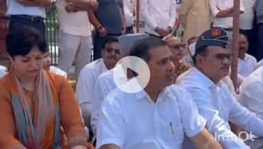 देहरादून: पेपर लीक मामले में सीबीआई जांच की मांग को लेकर कांग्रेस ने गांधी पार्क में किया धरना