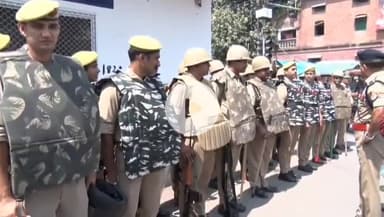 कानपुर: कानपुर में आई लव मोहम्मद के साइन बोर्ड विवाद के बाद जुम्मे की नमाज पर पुलिस अलर्ट मोड में