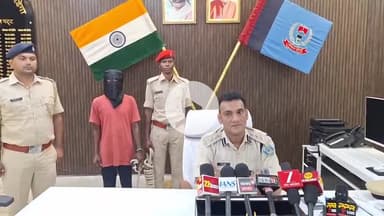 सिमडेगा: सिमडेगा पुलिस ने ऑपरेशन रेड हंट के तहत लंबे समय से फरार चल रहे लाल वारंटी को गिरफ्तार कर जेल भेजा