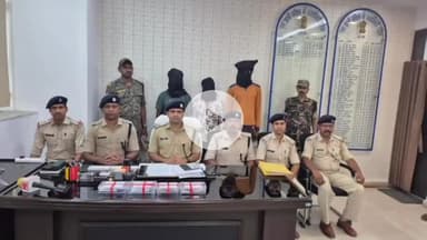 ओरमांझी: मनन विद्या स्कूल के पास ब्राउन शुगर की खरीद-बिक्री करते तीन आरोपी गिरफ्तार