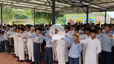 📍मेहणाखेड़ा, #ऐलनाबाद: नायाब सपना, स्वस्थ-समृद्ध हरियाणा अपना अभियान के तहत कार्यक्रम ✅  #NitashaSihag #NashaMuktBharat