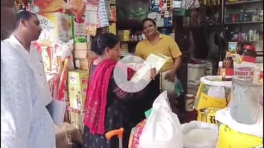 शाहबाद: घंटाघर मार्ग पर फूड इंस्पेक्टर ने दुकानों का किया निरीक्षण