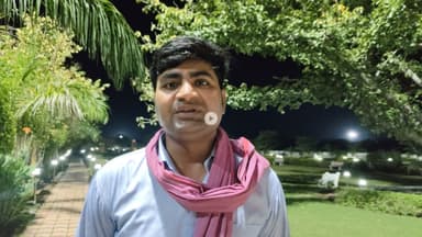 महोबा में खाद न मिलने से परेशान किसान ने फांसी लगाकर दी जान। #दुःखद

"अच्छे दिन" और "दोगुनी आय" का सपना दिखाने वाली डबल इंजन सरकार ने किसानों का सिर्फ किया दोगुना विनाश।