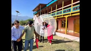 बंजार: बंजार के विधायक सुरेंद्र शौरी ने आपदा प्रभावित सैंज घाटी का दौरा किया, प्रदेश सरकार पर बरसे विधायक शौरी