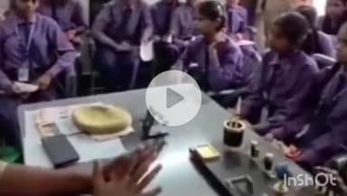 छिबरामऊ: सकरावा थाना अध्यक्ष बनी कक्षा 8 की छात्रा आरुषि पाठक, 1 दिन के लिए बनी सकरावा थाने की सामाजिक कमान