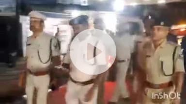 कहरा: दुर्गा पूजा को लेकर सहरसा शहर में पुलिस अधीक्षक के निर्देश पर निकला फ्लैग मार्च