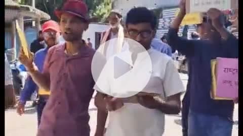 बीरोंखाल: बीरोंखाल बाजार में पेपर लीक, पुलिस प्रताड़ना और महिला उत्पीड़न के बढ़ते मामलों को लेकर निकाली गई रैली
