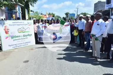 ஆலங்குளம்: கழுநீர் குளத்தில் மீண்டும் மஞ்சள் பை பிரச்சாரத்தை முன்னெடுத்து மாவட்ட ஆட்சித் தலைவர்